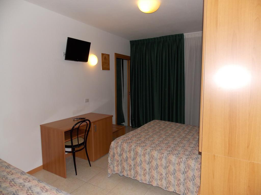 Hotel Colorado Lido di Jesolo Exterior photo