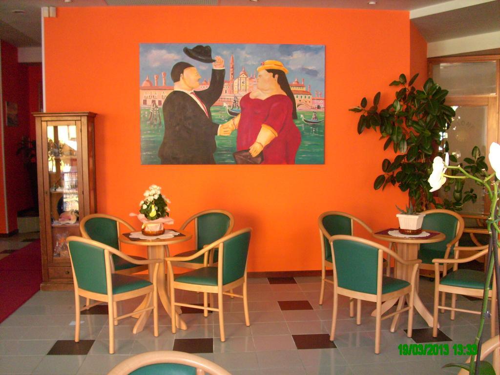 Hotel Colorado Lido di Jesolo Exterior photo
